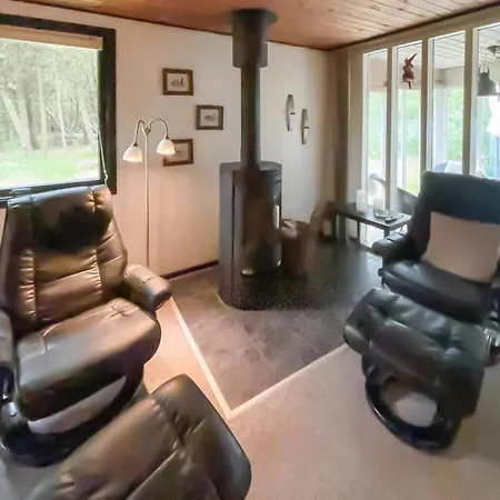 Σπίτι διακοπών Gorgeous In With Sauna